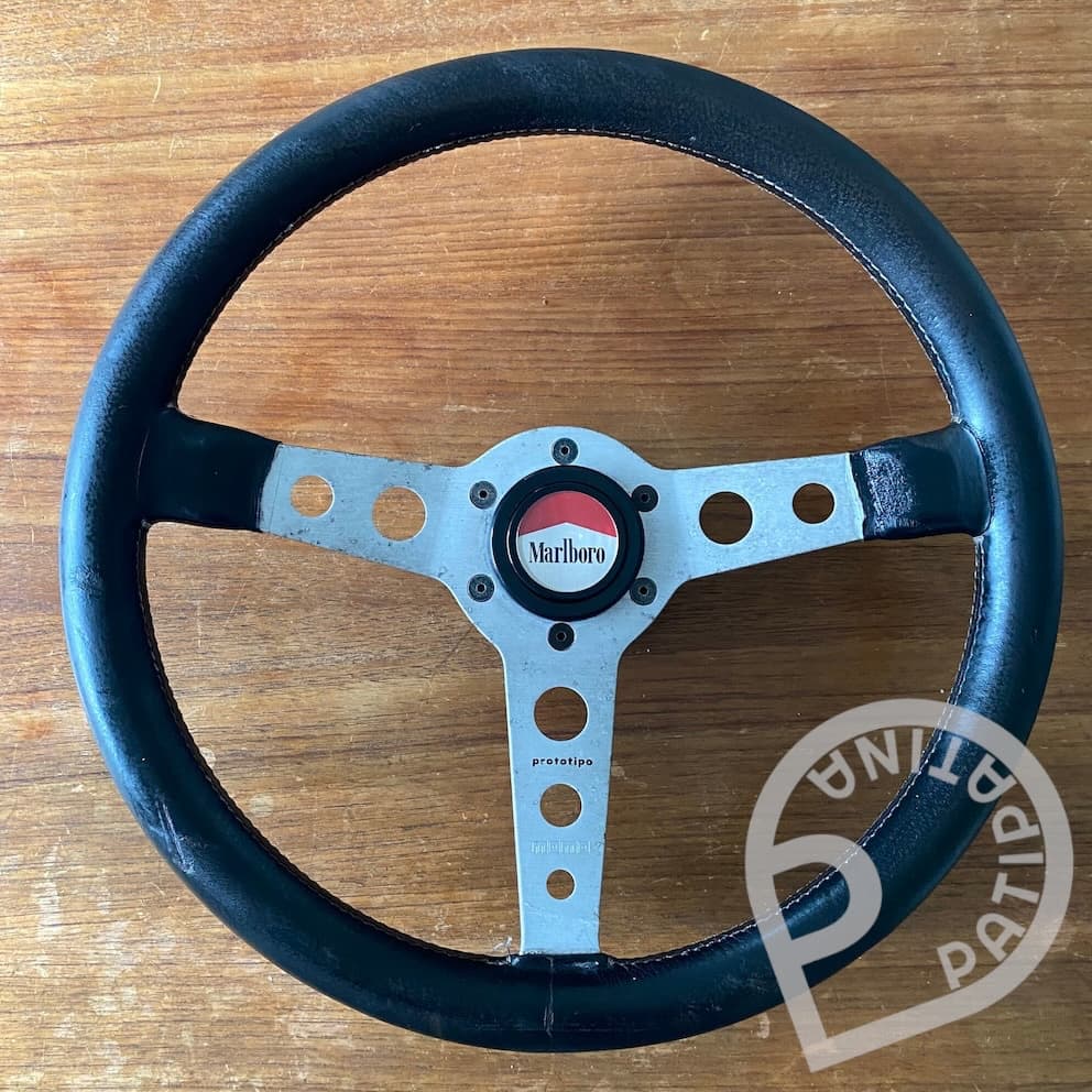 Hot wheels momo steering wheel online